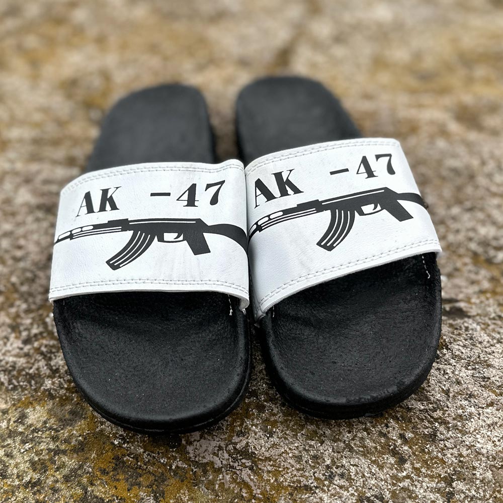 دمپایی مردانه GUN سفید کد 14965 دمپایی مردانه GUN سفید کد 14965