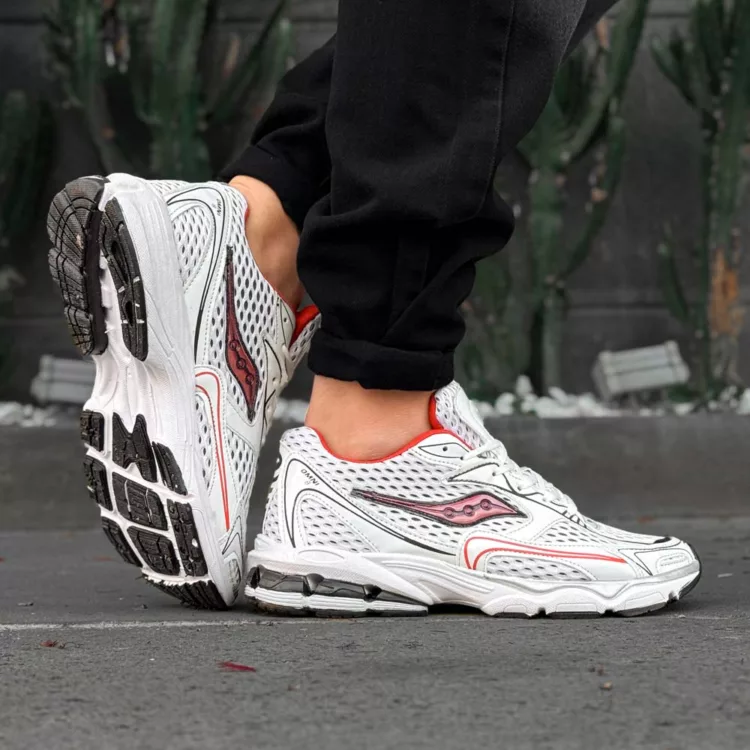 کتانی مردانه saucony سفید کد 29831