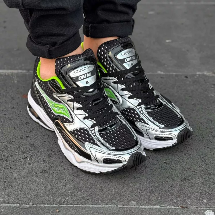 کتانی مردانه saucony مشکی کد 29832